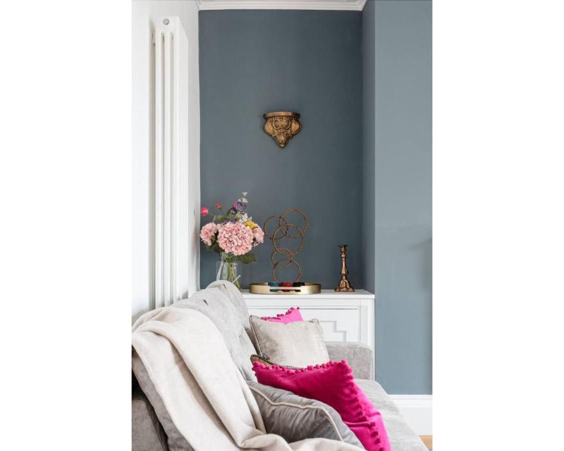 The Gilt Apartment Bath Bagian luar foto